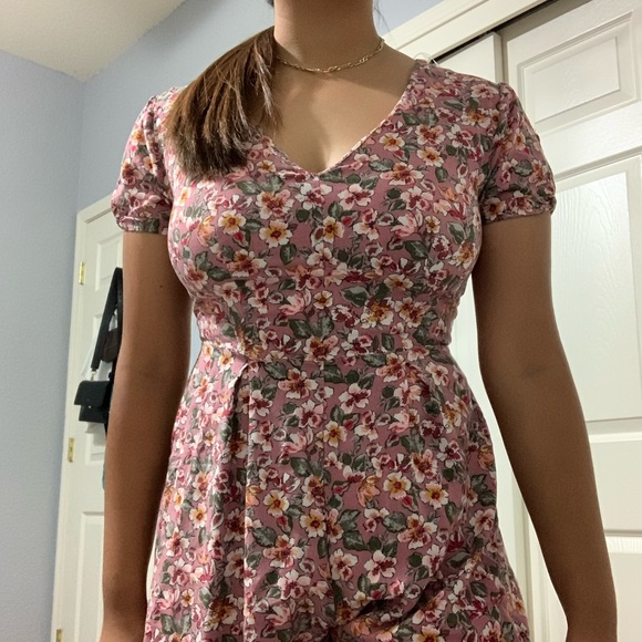 Floral Romper - Picture 3 of 4